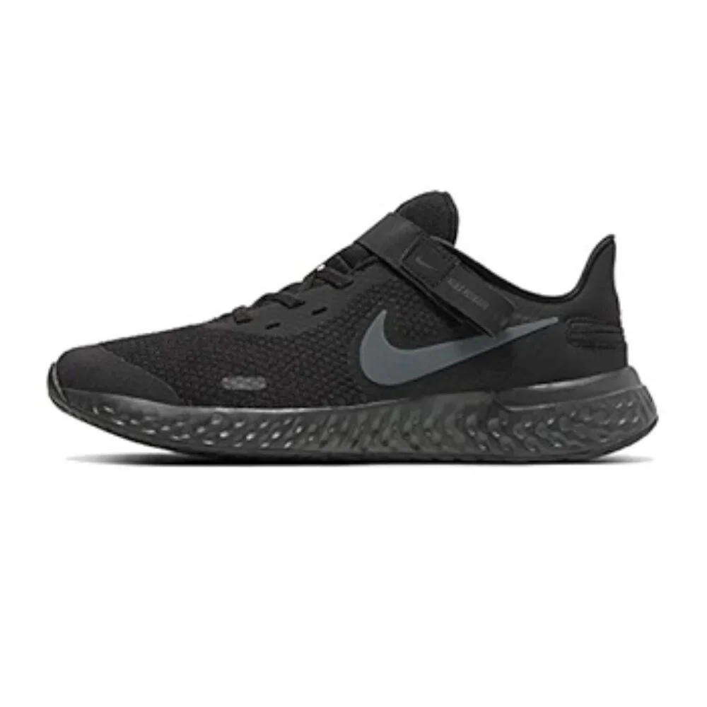 Nike Boy's Black Revolution 5 Flyease CQ4649-001Mesh Athletic Sneaker Size 6Y